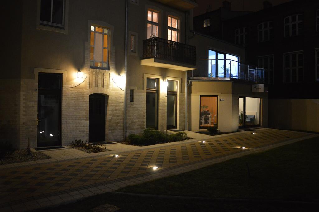 Homewell Apartments Pod Szczerbatym Poznan Exterior photo